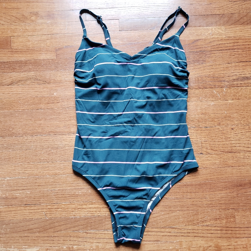 Kona Sol | Criss-Cross Back One Piece Swimsuit | L